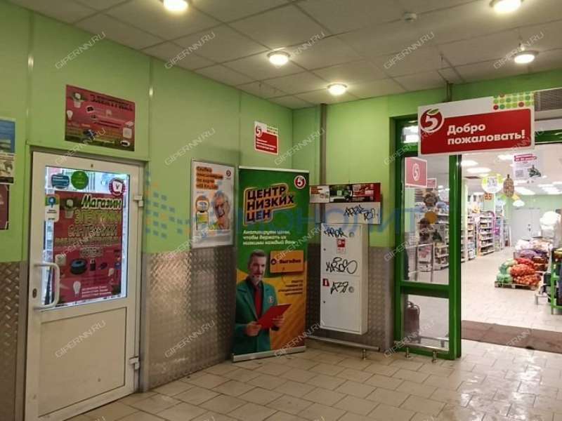 помещение под торговую площадь, недвижимость под салоны красоты на Народной улице