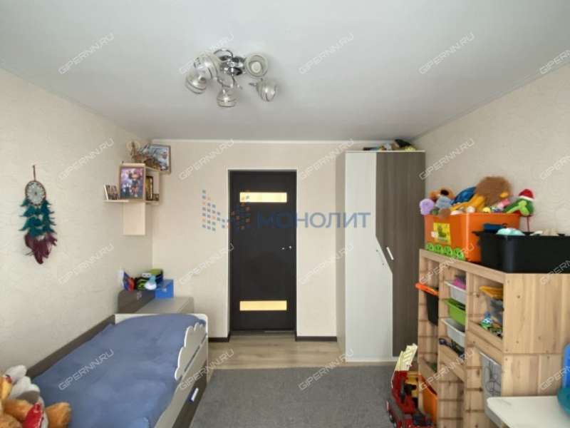 четырёхкомнатная квартира на улице Петрищева дом 10 город Дзержинск