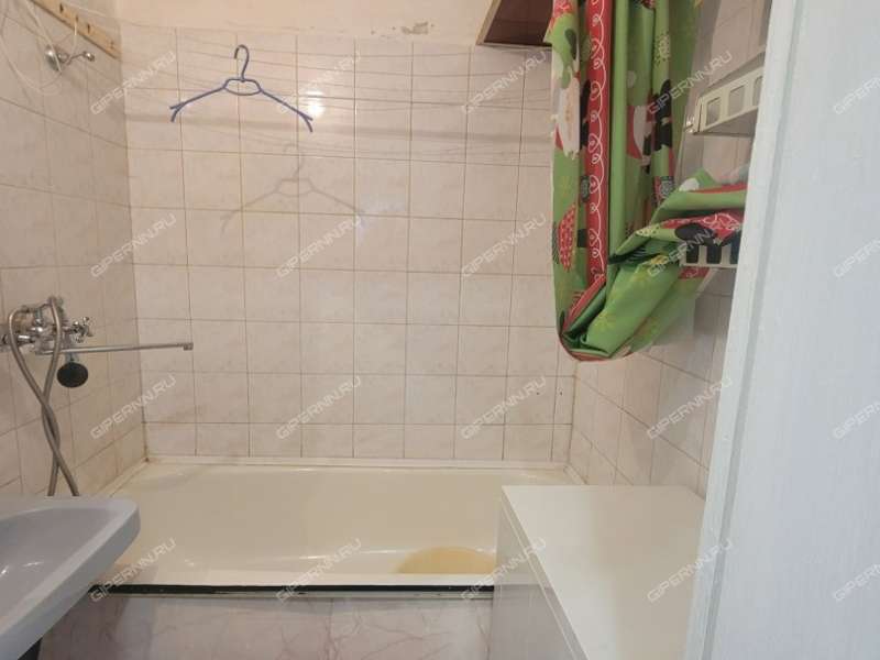 двухкомнатная квартира на улице Профинтерна дом 15