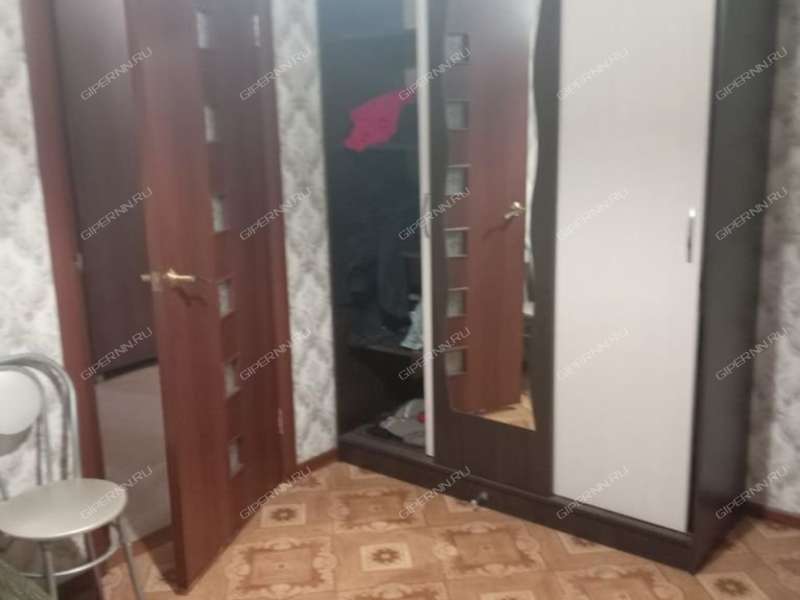 двухкомнатная квартира на улице Строкина дом 10