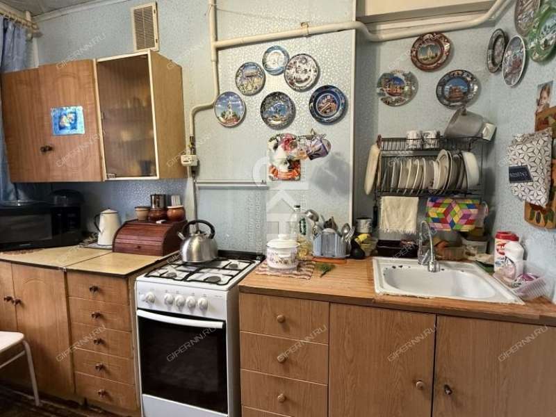 трёхкомнатная квартира на улице Тропинина дом 12