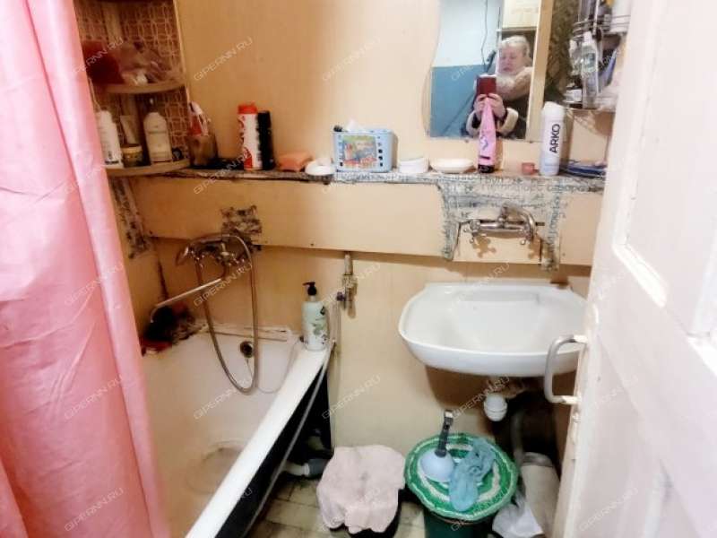 комната в доме 64 на Витебской улице