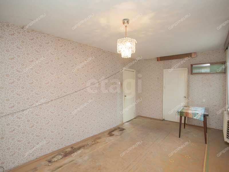 трёхкомнатная квартира на улице Маршала Голованова дом 33