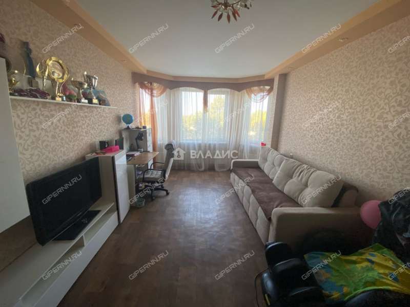 трёхкомнатная квартира на улице Янки Купалы дом 44