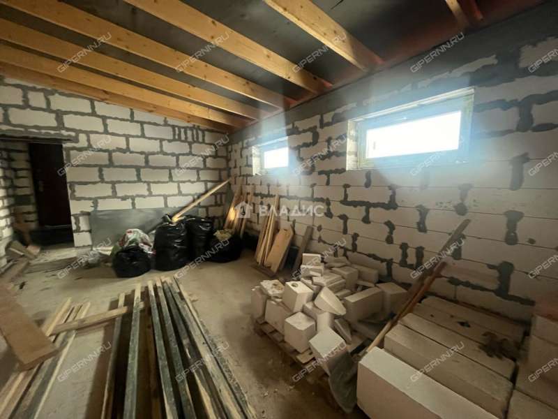 дом на улице Брусничная город Семёнов