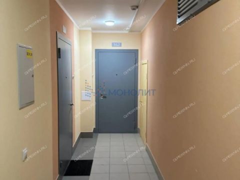4-komnatnaya-ul-romantikov-d-15 фото