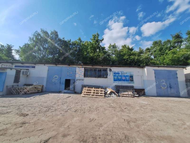 здание под торговую площадь на Октябрьской улице город Дзержинск