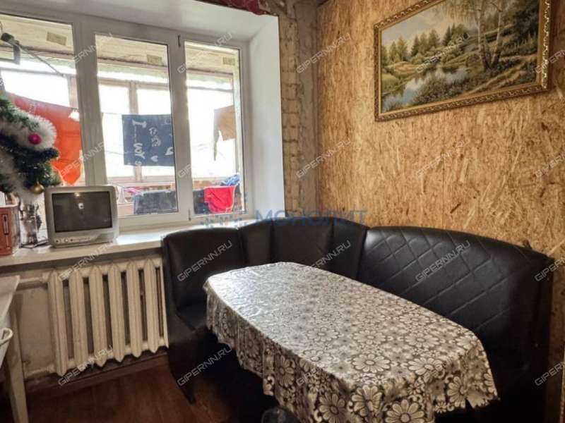 комната в доме 35 на Дворовой улице