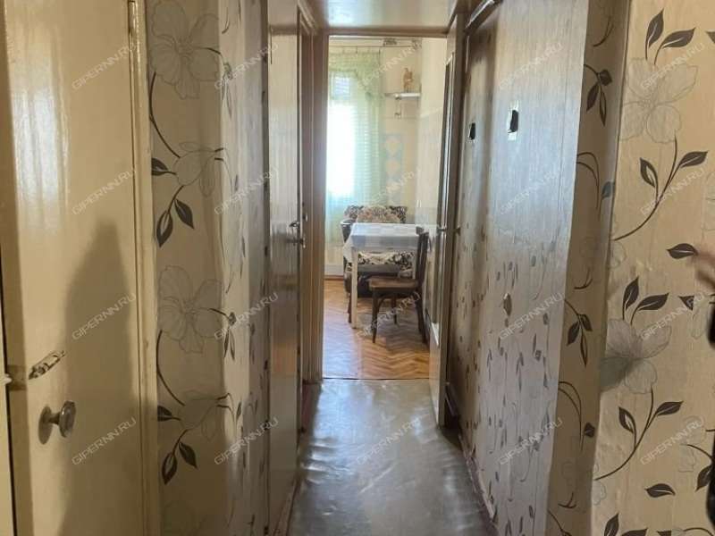 двухкомнатная квартира на проспекте Бусыгина дом 9