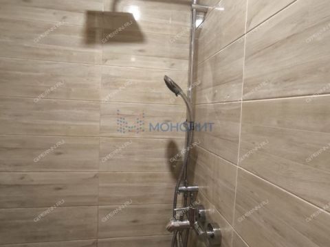 3-komnatnaya-ul-rodionova-d-165-k12 фото