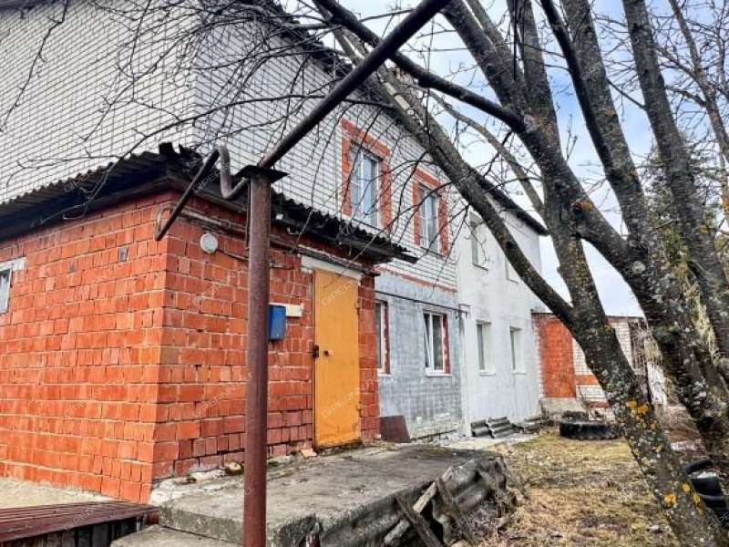 трёхкомнатная квартира на улице 40 лет Победы дом 21 деревня Солонское