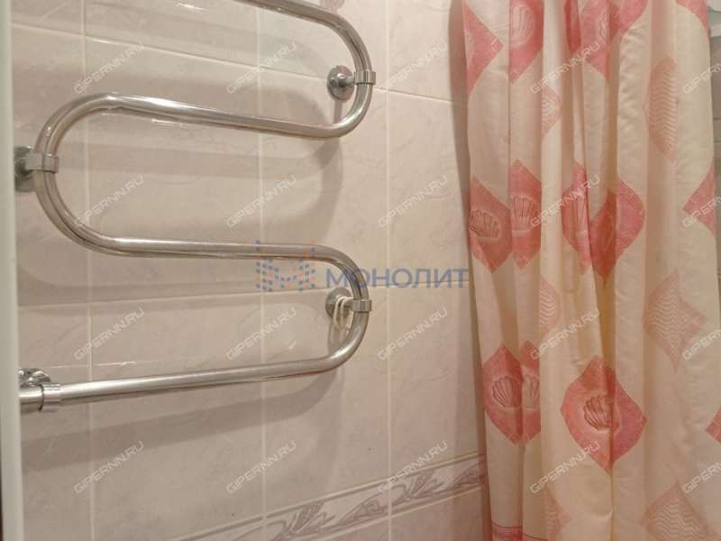 трёхкомнатная квартира на улице Германа Лопатина дом 2