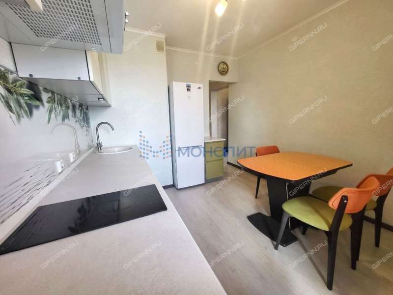 однокомнатная квартира на Украинской улице дом 48