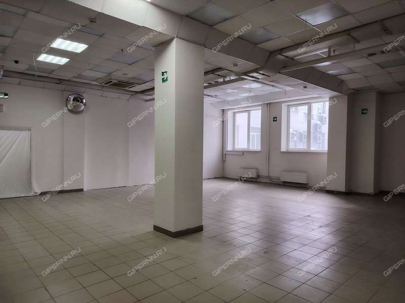 помещение под торговую площадь на Советская ул, д. 12