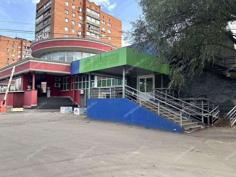 помещение под торговую площадь на Московское ш., д.142