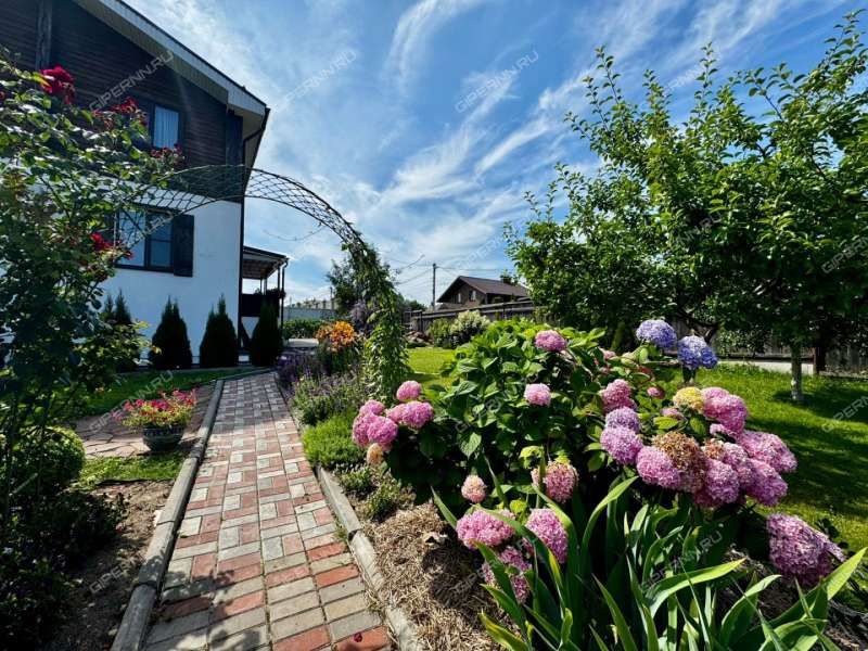 коттедж на Восточной улице село Великий Враг