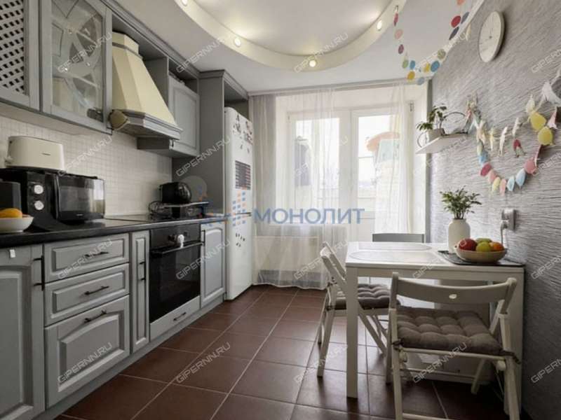 однокомнатная квартира на Вятской улице дом 9