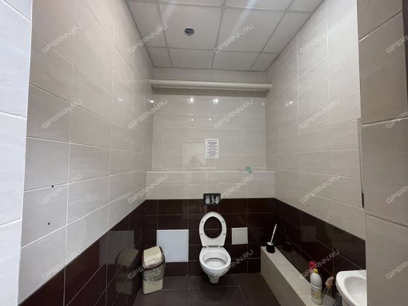 помещение под торговую площадь на улице Краснодонцев