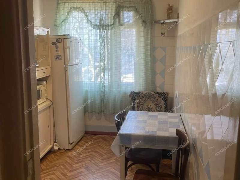 двухкомнатная квартира на проспекте Бусыгина дом 9