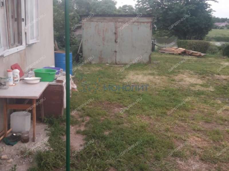 дом на улице 1 Мая село Кочуново