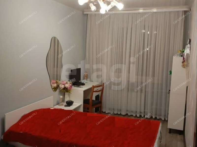 трёхкомнатная квартира на улице Героя Советского Союза Усилова дом 3