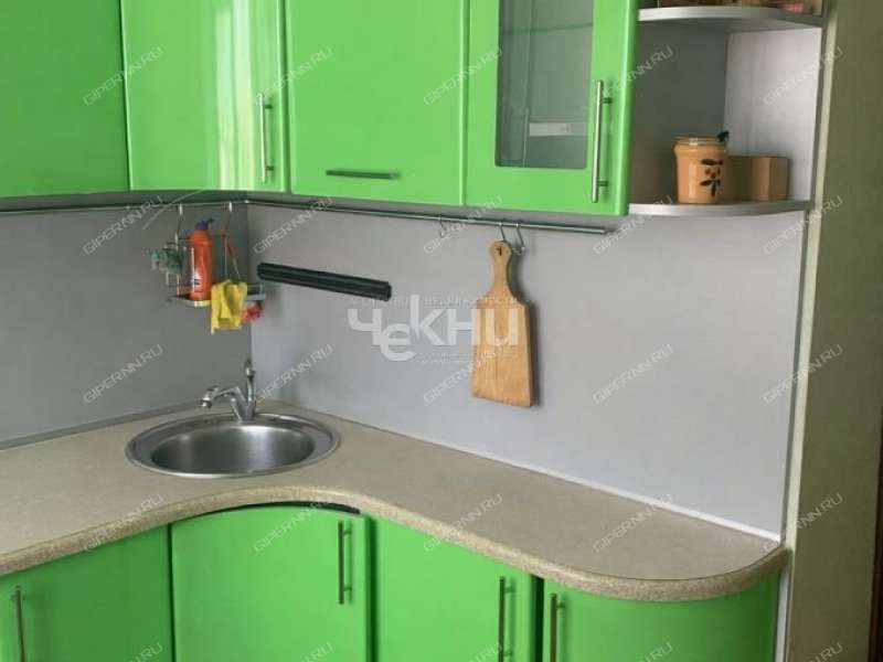 трёхкомнатная квартира на Республиканской улице дом 33 город Бор