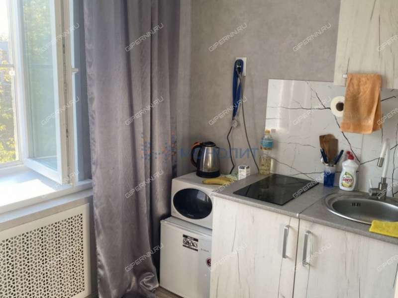 квартира-студия на улице 40 лет Октября дом 1А