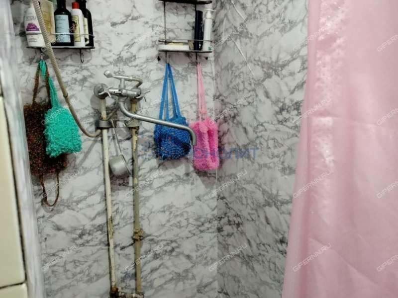 комната в доме 153 на улице Максима Горького