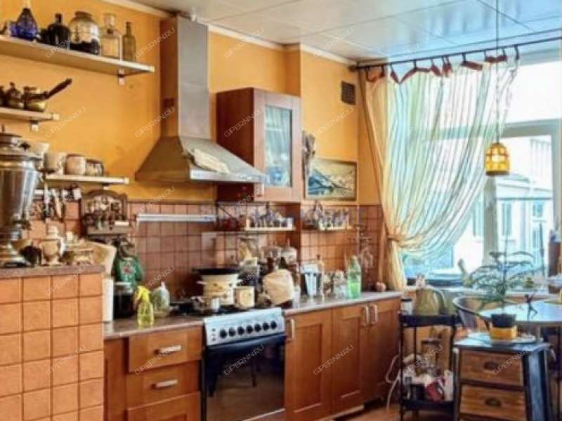 трёхкомнатная квартира на улице Минина дом 5