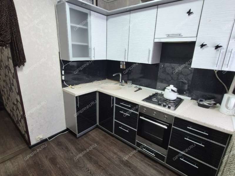 двухкомнатная квартира на Школьная ул. дом 5 село Чернуха