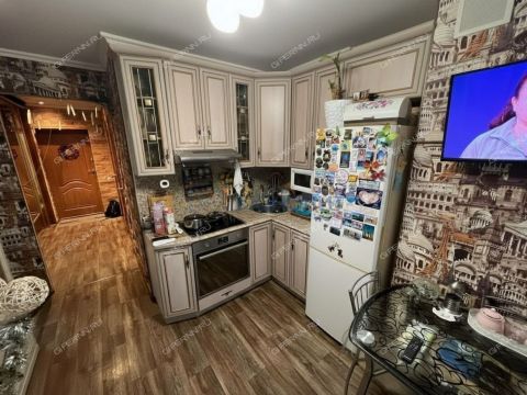 1-komnatnaya-ul-sergeya-akimova-d-25a фото