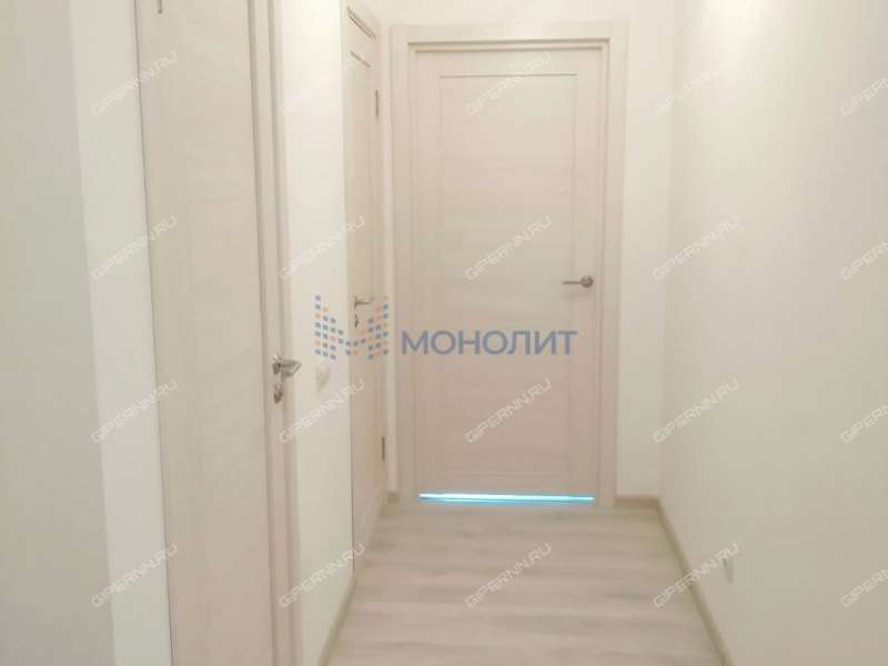 двухкомнатная квартира на улице Александра Хохлова дом 7