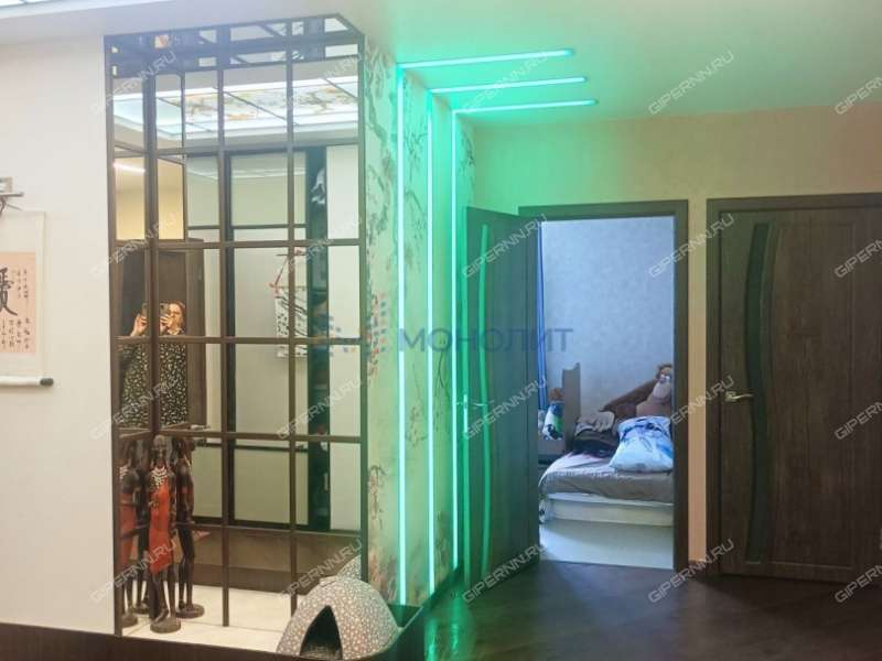 трёхкомнатная квартира на бульваре Академика Королёва дом 8