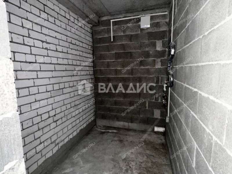 четырёхкомнатная квартира на Полтавской улице дом 15