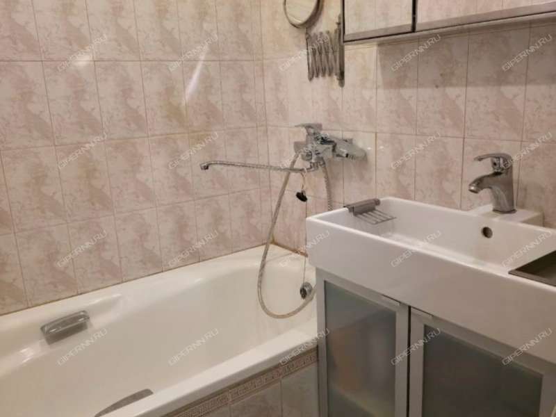 четырёхкомнатная квартира на улице Ситнова дом 8б город Дзержинск