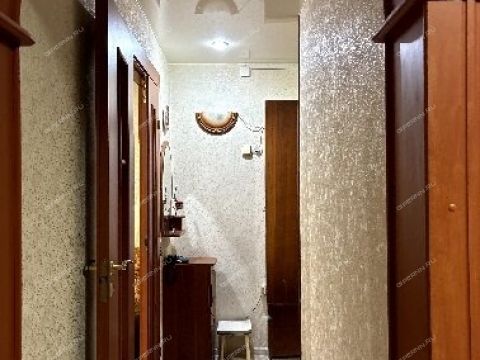 3-komnatnaya-ul-kosmonavta-komarova-d-16a фото