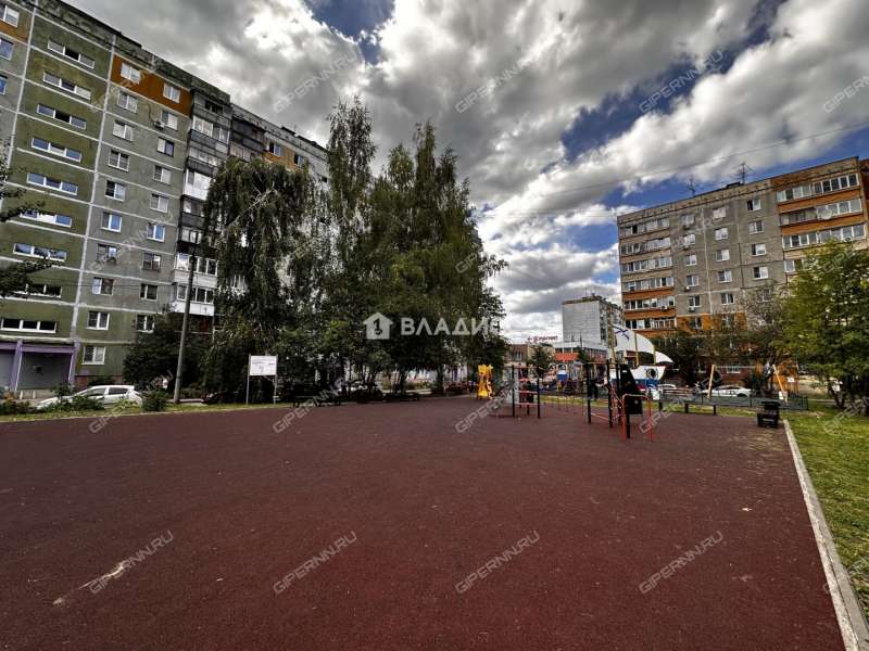 трёхкомнатная квартира на улице Верхнепечёрская дом 12 к1