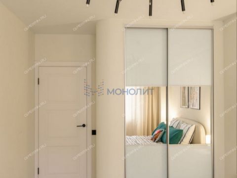 3-komnatnaya-pl-svobody-d-7 фото