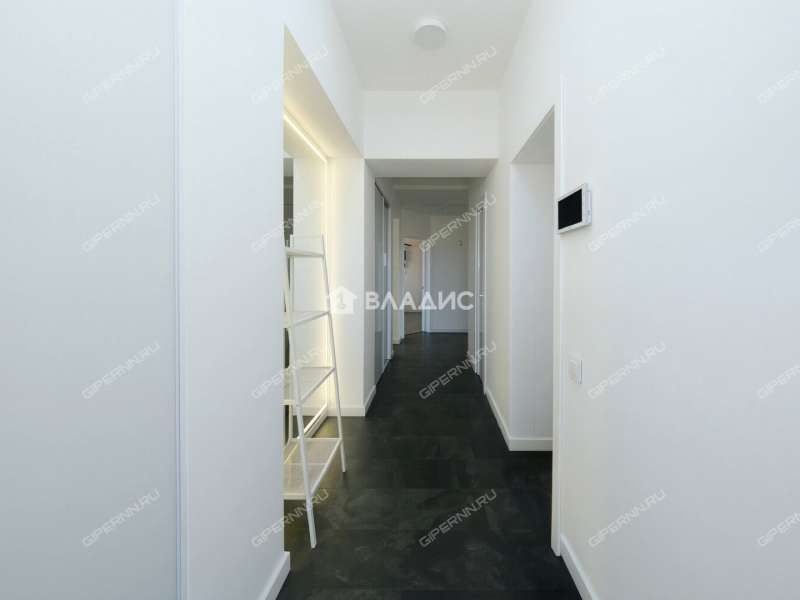 трёхкомнатная квартира на улице Минина дом 29