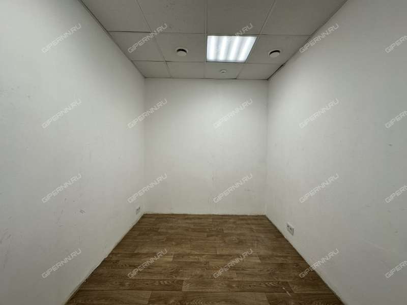 помещение под торговую площадь на Большой Покровской улице