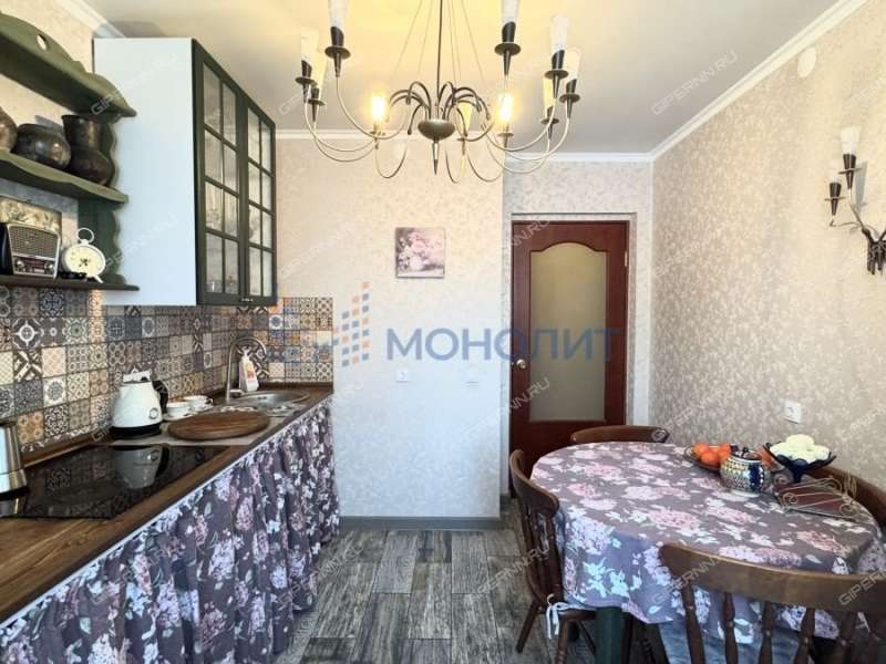 трёхкомнатная квартира на улице Родионова дом 167 к2