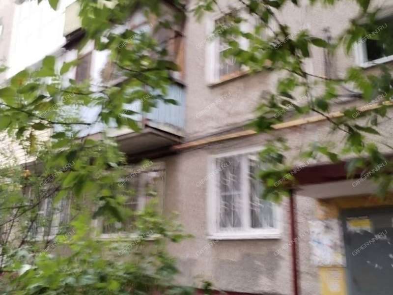 комната в доме 18 на проспекте Бусыгина