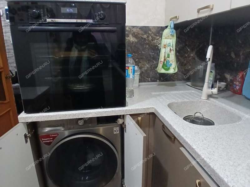 трёхкомнатная квартира на улице Баренца дом 16