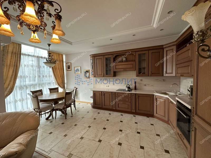 трёхкомнатная квартира на улице Тимирязева дом 43