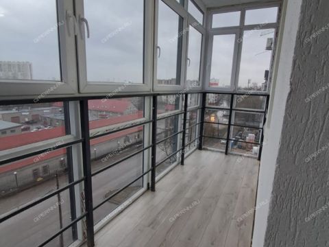 1-komnatnaya-ul-zhurova-d-15 фото