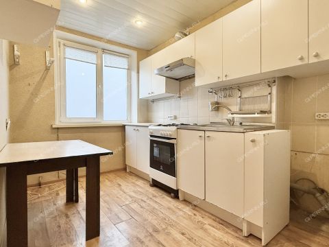 2-komnatnaya-ul-tropinina-d-4 фото