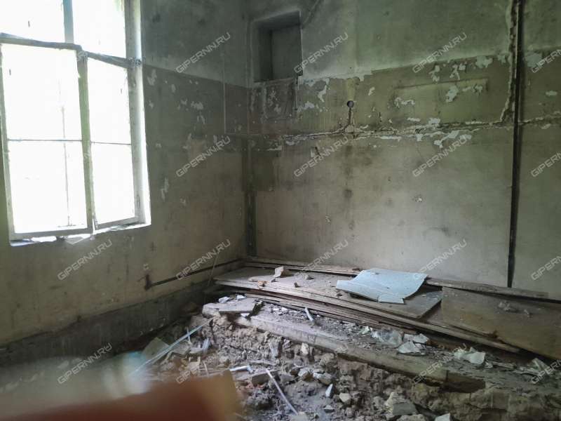 здание под склад, производственную площадь на Центральной улице деревня Высоково