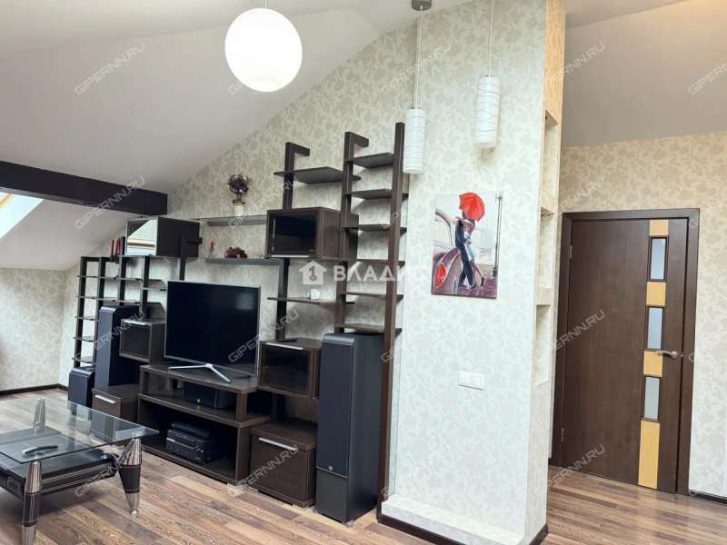 четырёхкомнатная квартира на Магистральной улице дом 310 деревня Афонино