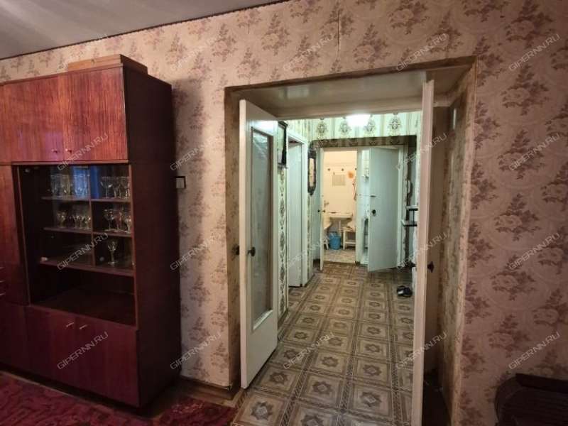 четырёхкомнатная квартира на улице Героя Шнитникова дом 12