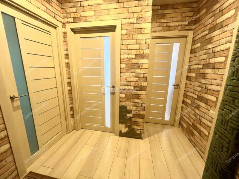 трёхкомнатная квартира на улице Маршала Голованова дом 13